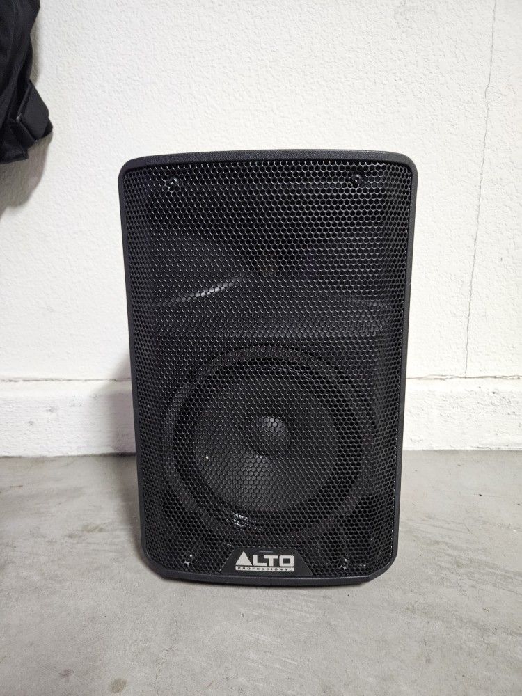 8" Powered Speaker