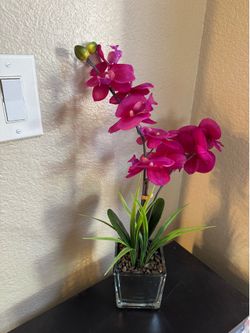 Beautiful Silk Orchid Plant. 19 inches tall. $15