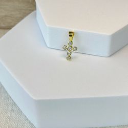 18k gold plated zircon cross pendant