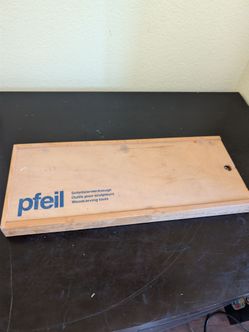 Pfeil Swiss Made Wood Carving Chisel Set – 18 Piece – In Wooden Case