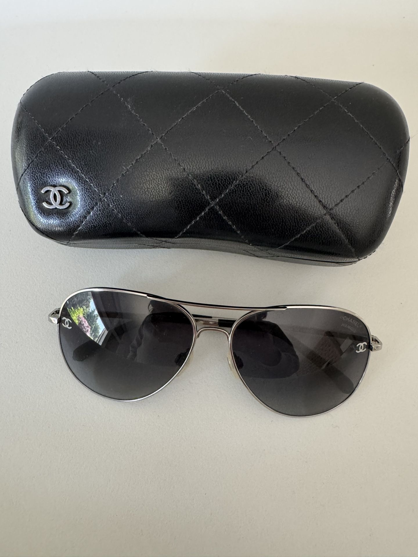 CHANEL 59mm Polarized Aviator Sunglasses Like New!