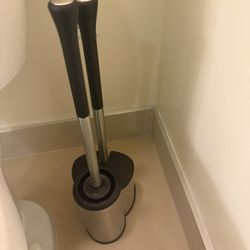 Toilet Plunge 