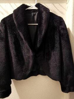 Black Women fur jacket, size 12,( about size M)