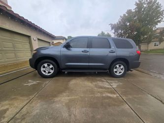 2009 Toyota Sequoia