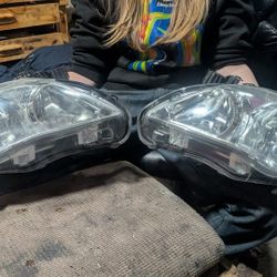 Toyota Corolla 2016 Head Lights