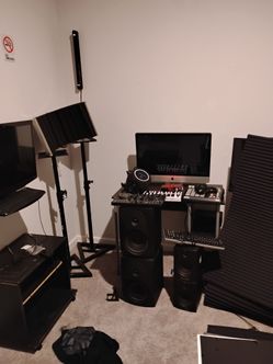 Whole Studio/Equipment