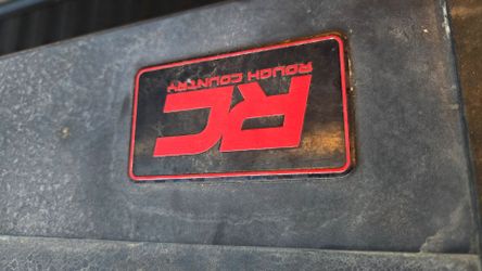 Truck bed cover