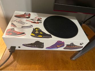 Xbox series s 1tb storage not looking to sell yet just looking for offers