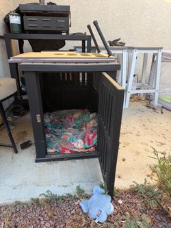 Dog crate
