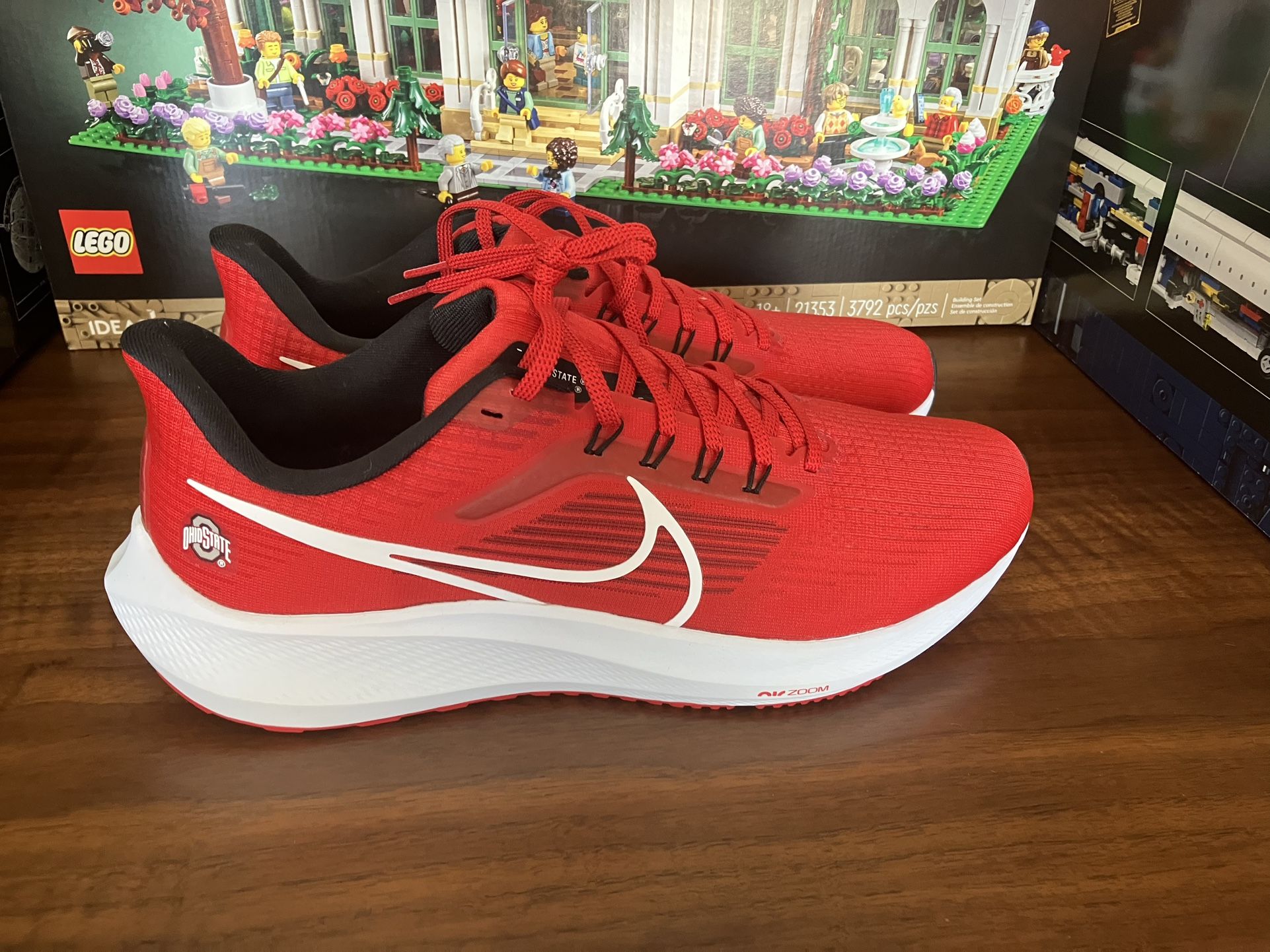 Ohio State Men’s Running Shoes. 12.5