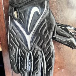 Football gloves