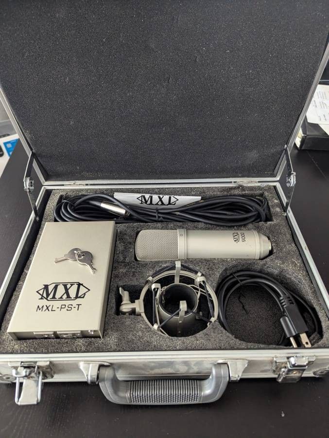 RARE Marshall MXL 9000 Large-Diaphragm Vacuum Tube Cardioid Condenser