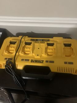 Dewalt 4 Battery Charger
