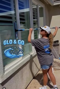 Window washing & Screen cleaning Service