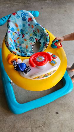 Baby Einstein Activity Walker with Play Tray