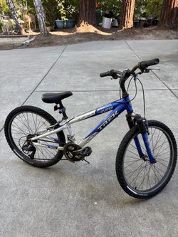 Trek MT bike 220