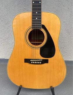 AVAILABLE Yamaha FD02 Acoustic Guitar - read the details BEFORE you message me, please!