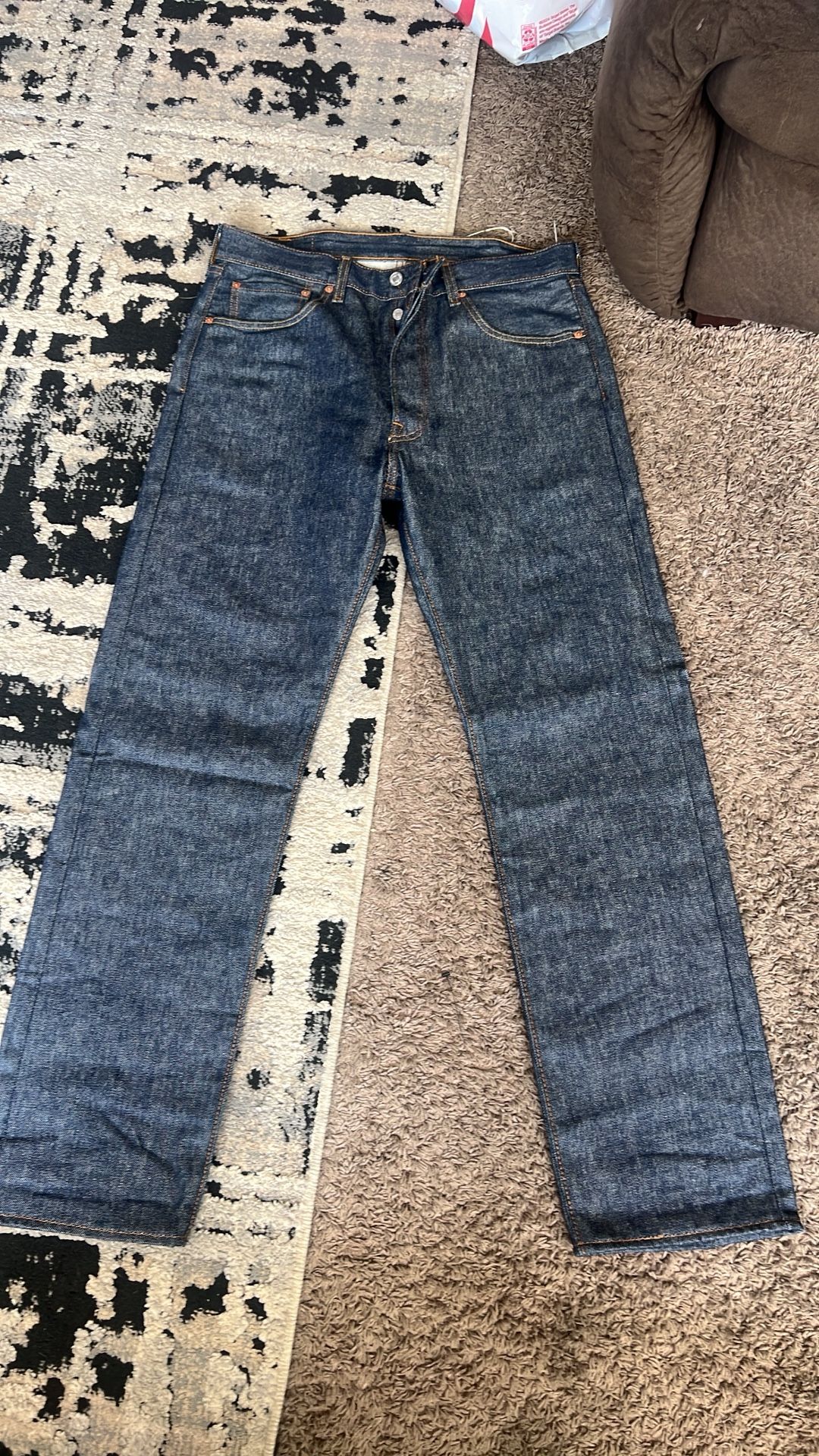 Levi 501s, 33 x 32
