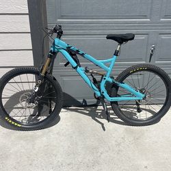 Yeti SB66 Full Suspension Mountain Bike