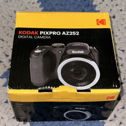 Kodak PIXPRO AZ252 Astro Zoom 16MP Digital Camera (Brand New)