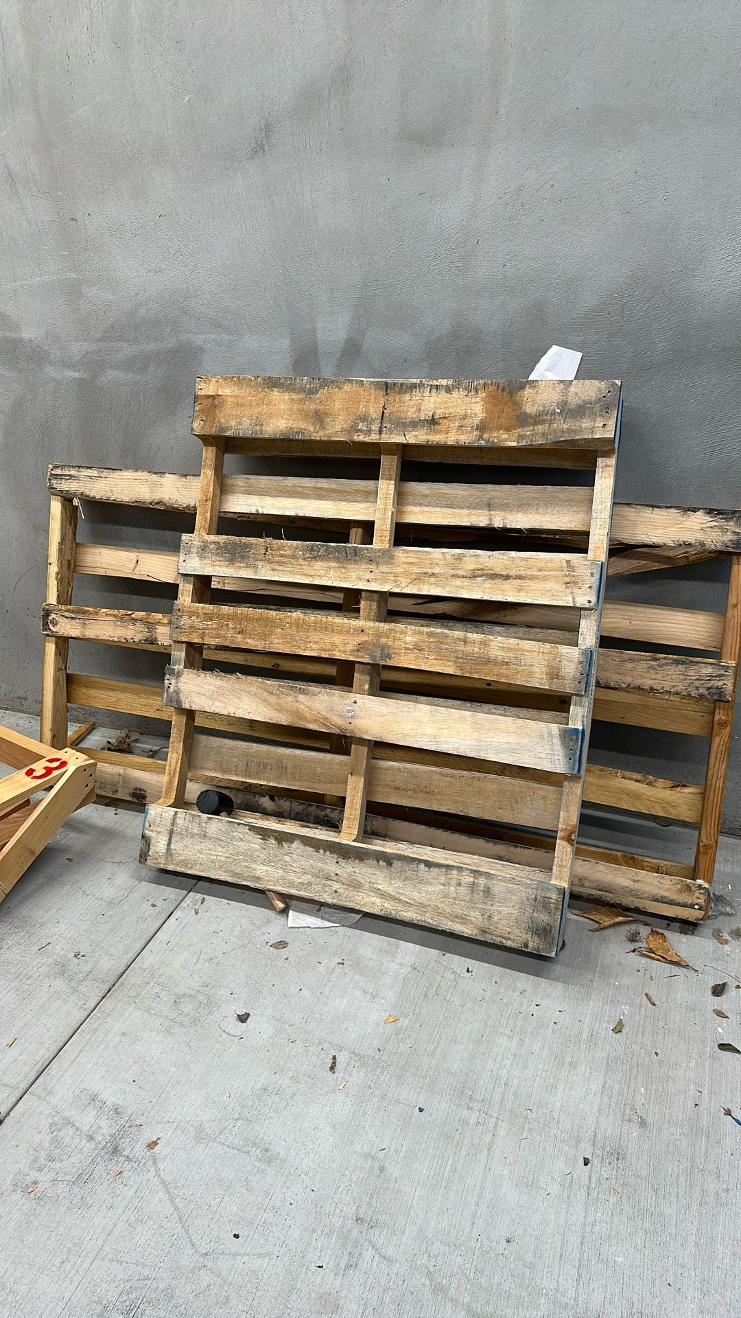 Free Pallets Encino