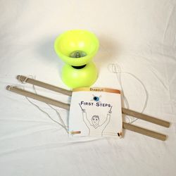 Diabolo Chinese Yo-yo Toy In Bright Yellow 