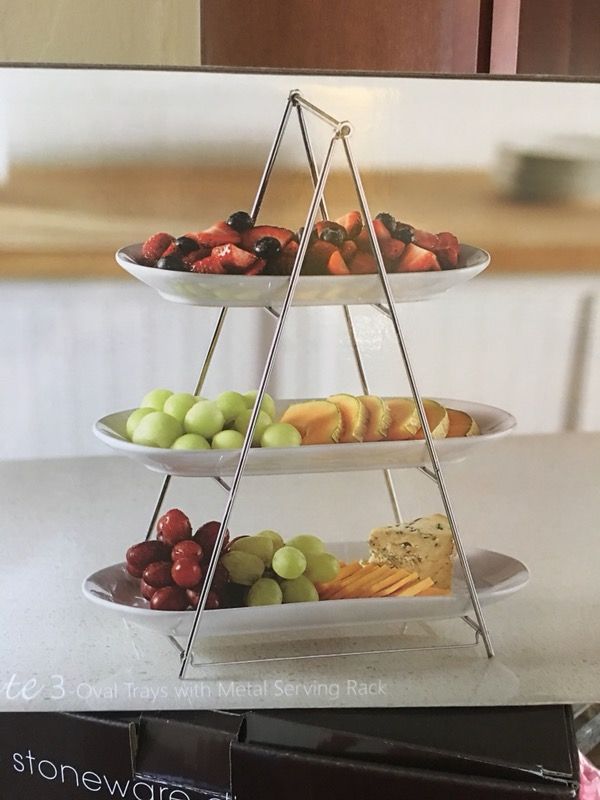 Serving rack