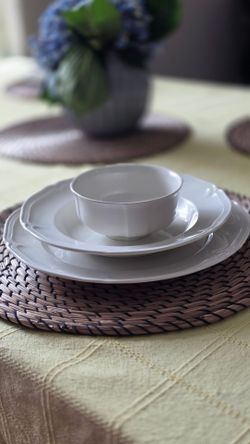 Villeroy & Boch dinnerware set