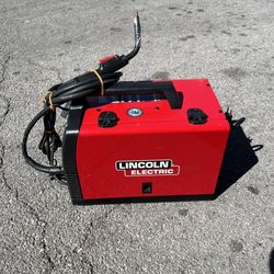 Lincoln Electric 140 Weld-Pak Welder