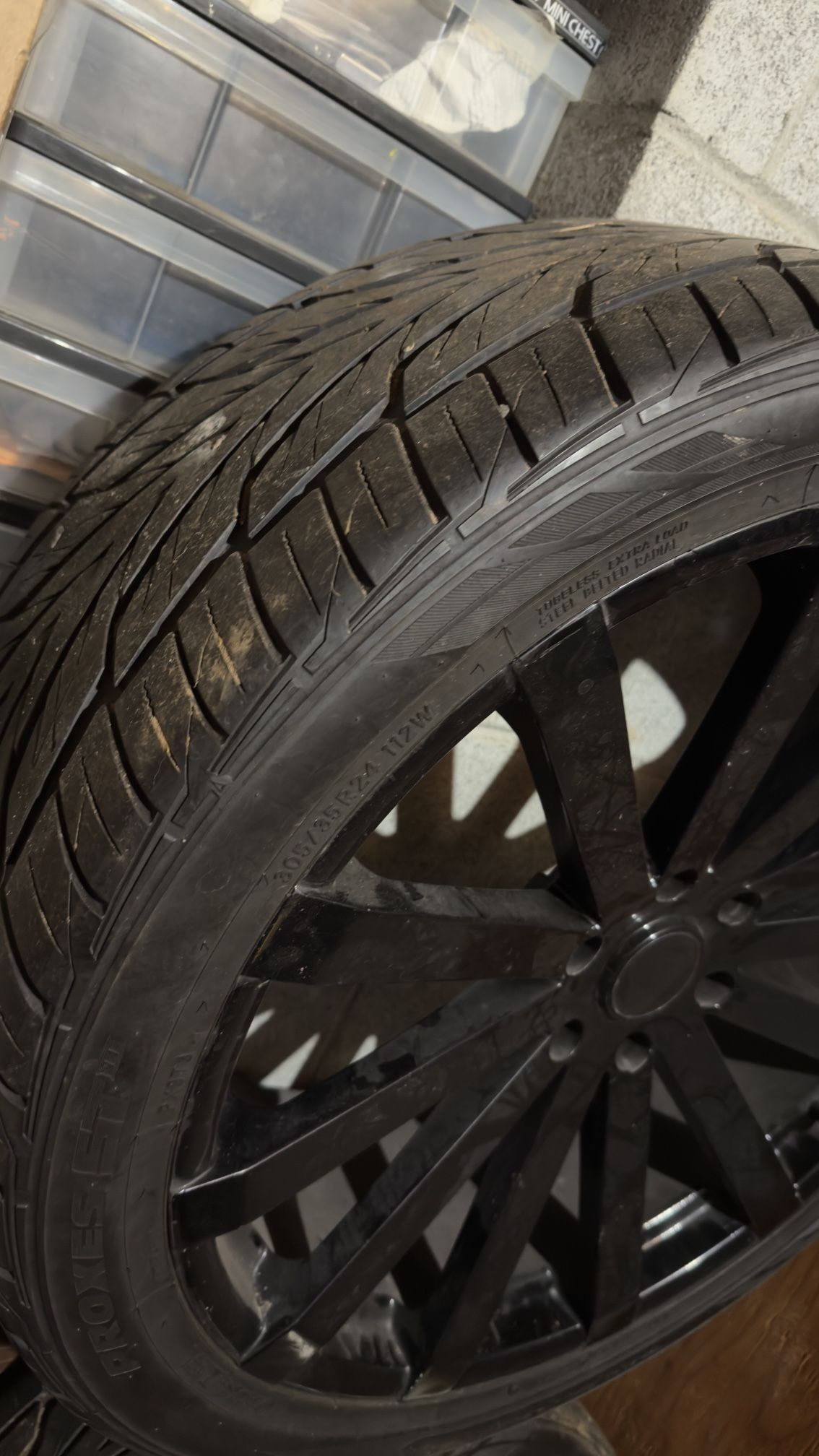 Tires And Rims. 305/35R24 112W