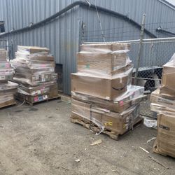 Miscellaneous XL pallets