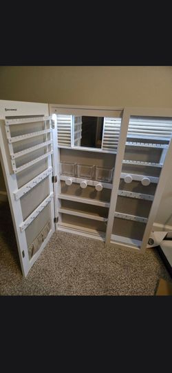 Jewelry storage
