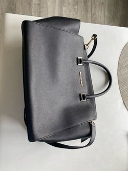 Michael Kors pocketbook