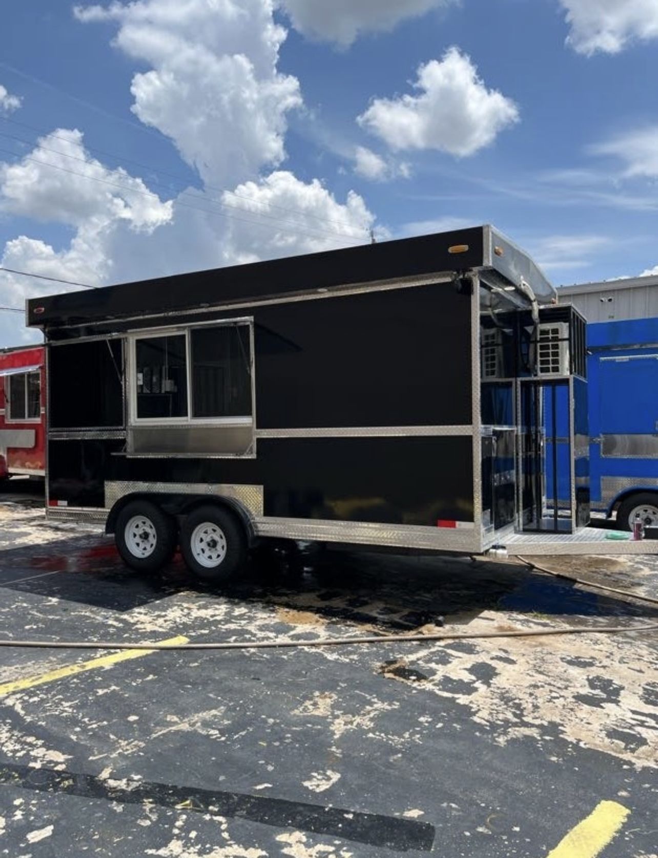 Fully Customizable Food Trailers 