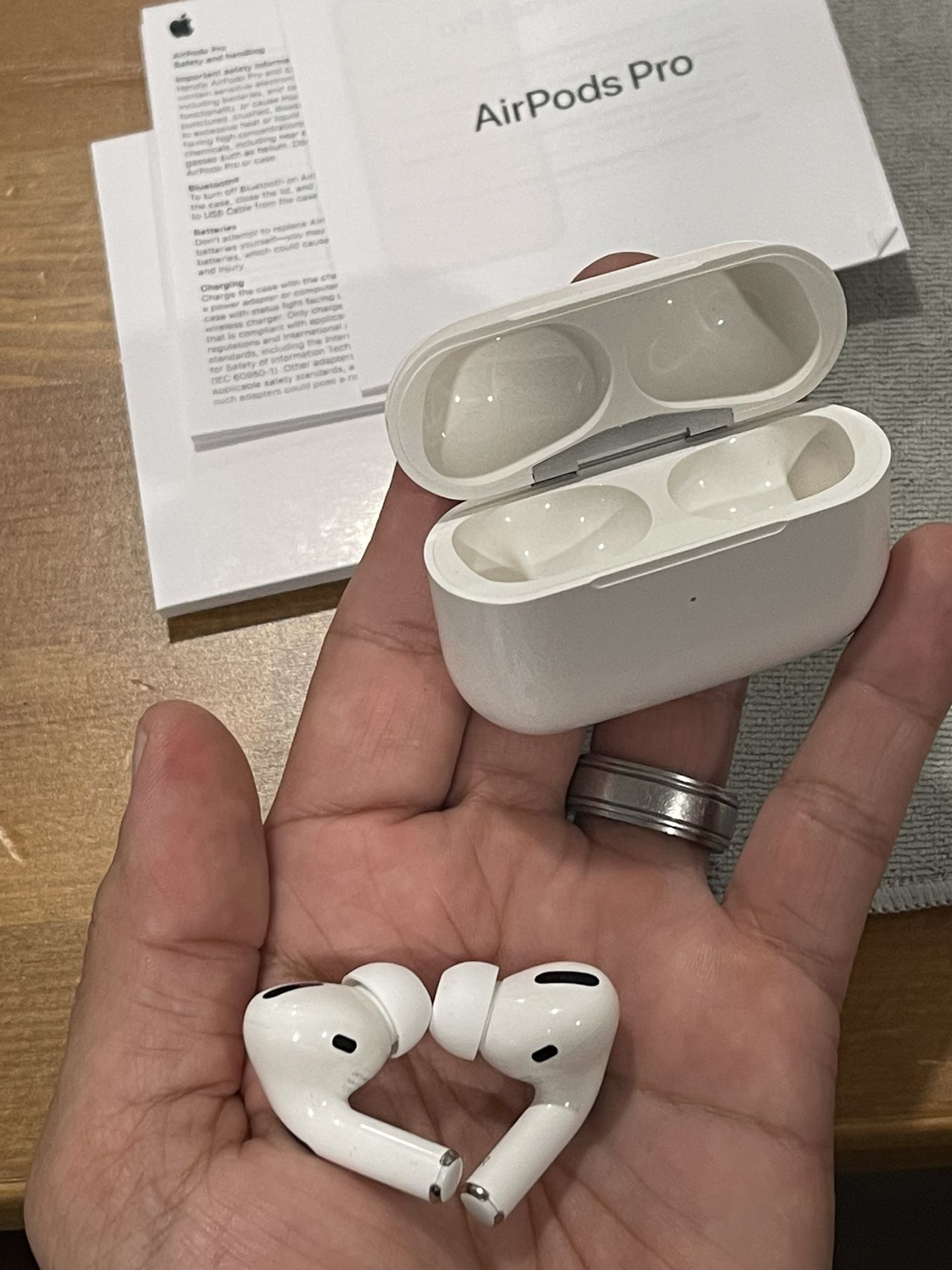 Selling My Personal AirPods Pro $85 Only Used Once Or Twice!!