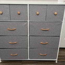 10 Drawers Dresser