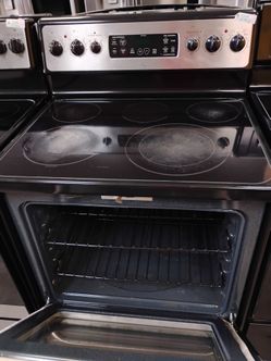Fair cosmetic condition electric glass top stove with warranty Delivery fee depends on address 🛣️🏠🚛