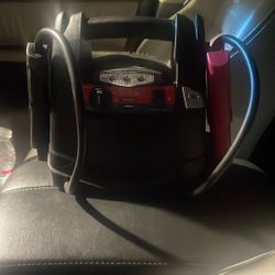 Battery jumper