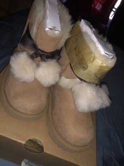 Toddler uggs 9t