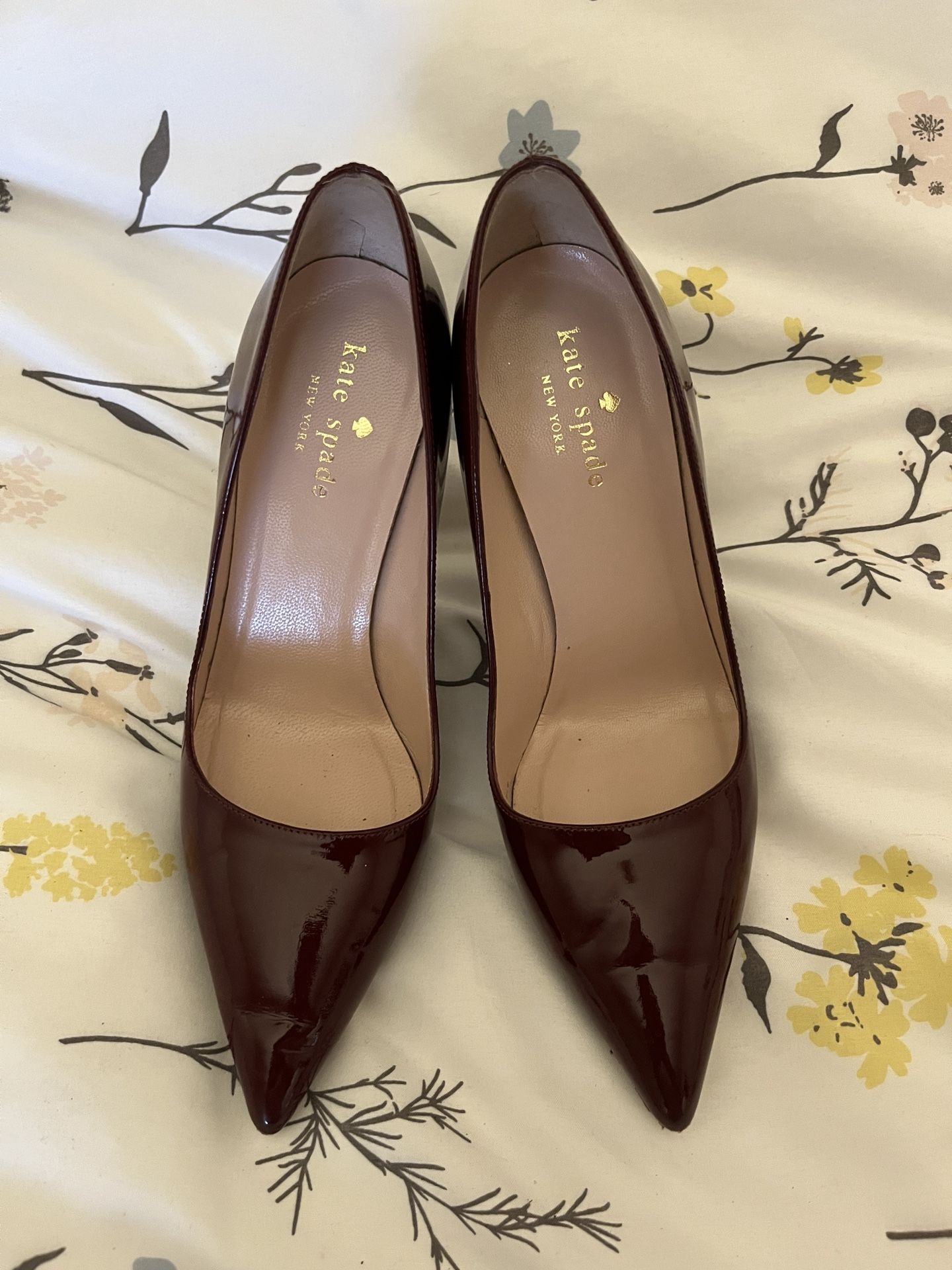 Kate Spade burgundy Heels Sz 5