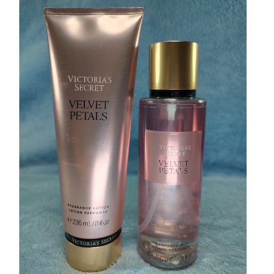 Victoria's Secret Velvet Petals Set.
