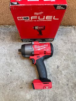 Milwaukee M18 FUEL Brushless Cordless 1/2 in. Impact Wrench (Tool-Only)