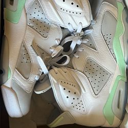 Women’s Jordan 6s