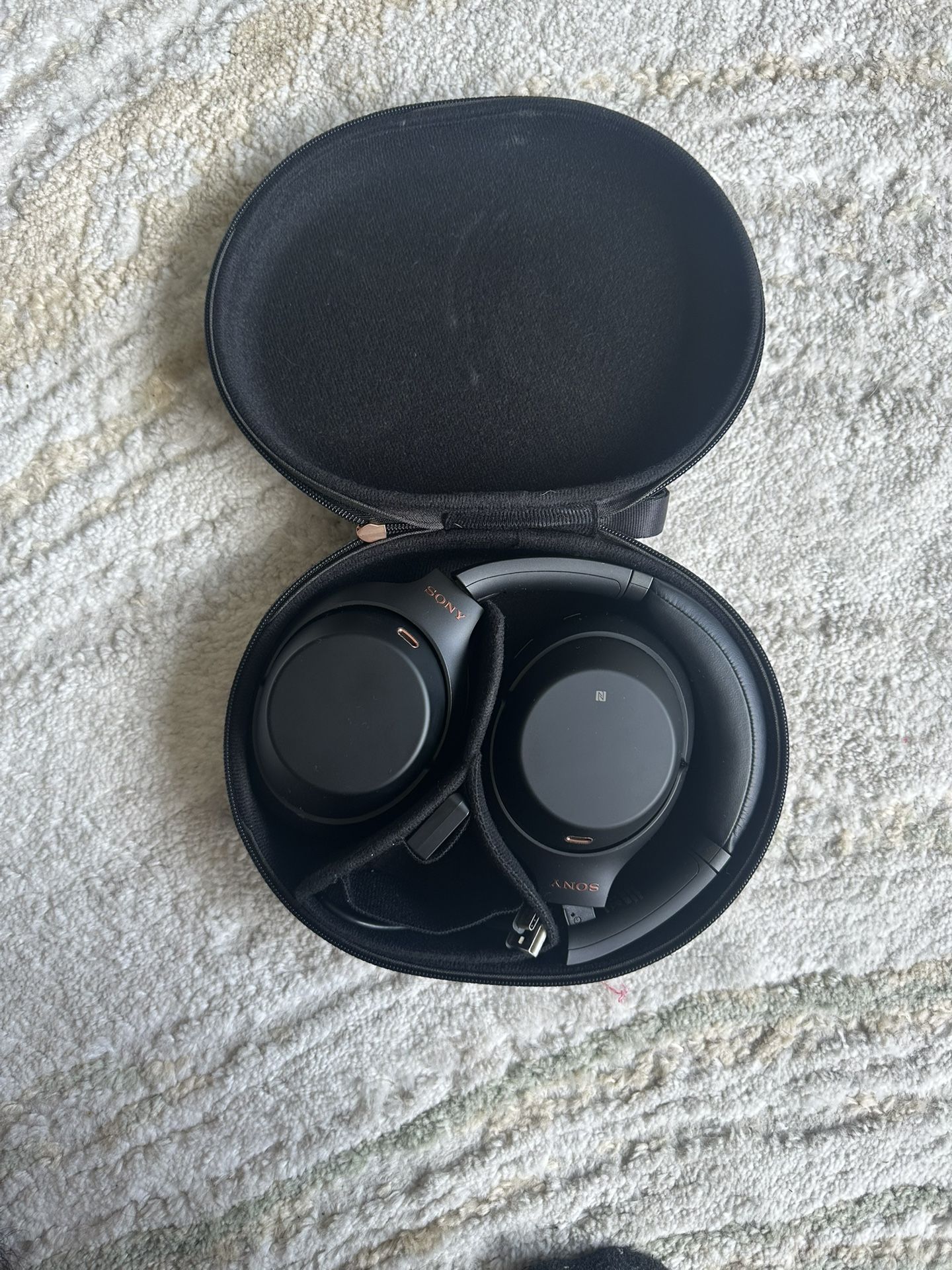 Sony XM3 Noise Cancelling Headphones