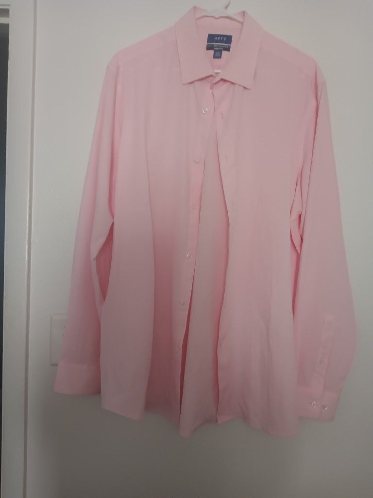 Men's  Dress Shirt    Size  L