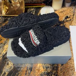 Balenciaga Slides