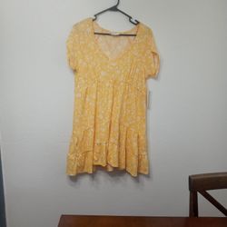 Womens Brand New Sun dress Yellow Size Xl(16-18)