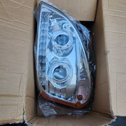 Freightliner Driver Headlight $85
