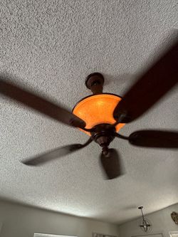Hampton bay Cealing fan 52