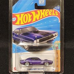 Hot Wheels 🔥 🛞,  $9 Challenger,  Protective Display Case Included! Obo